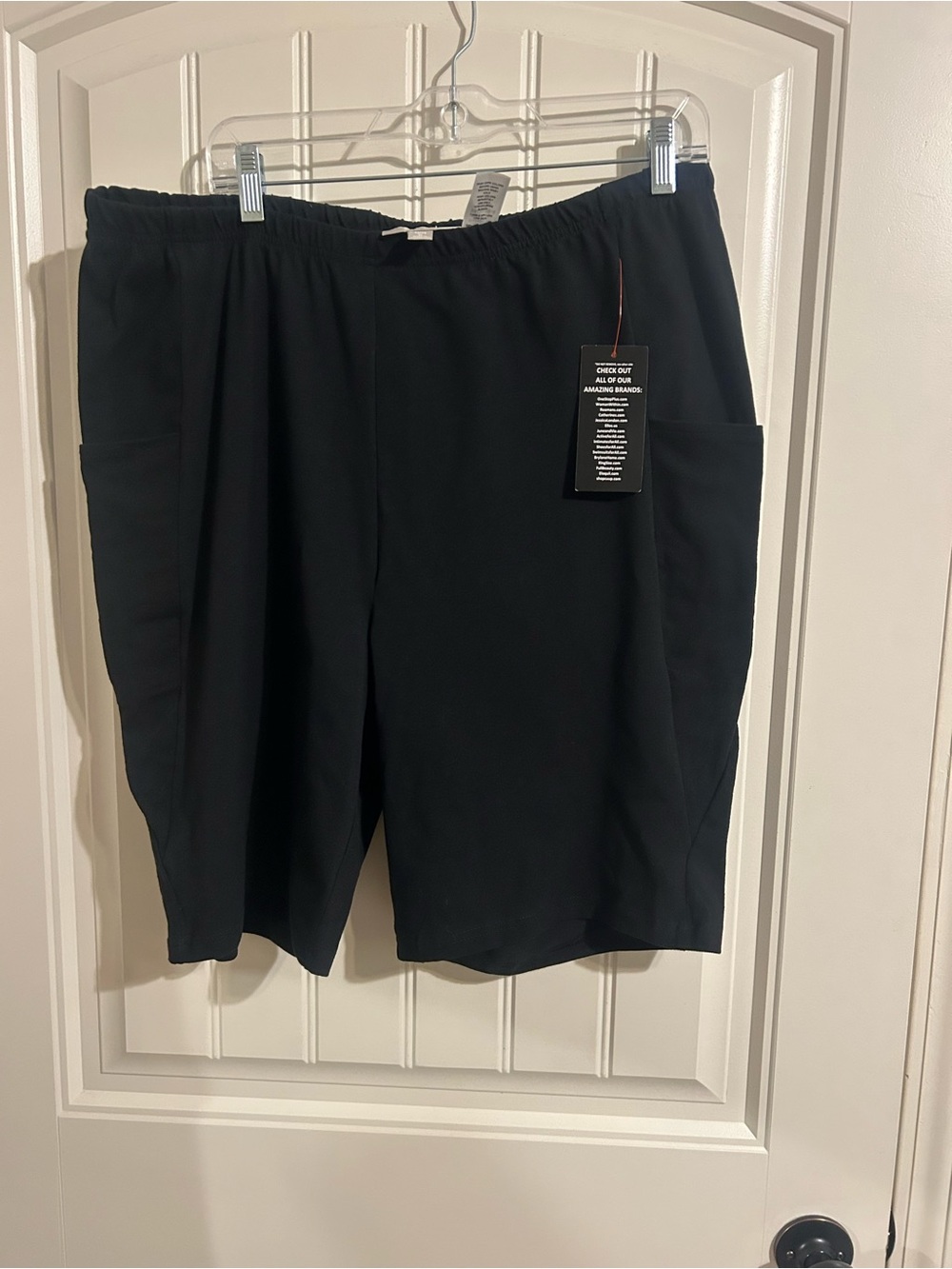 NEW Woman Within Black Elastic-Waist Bike Shorts with Side Pockets Sz 22/24